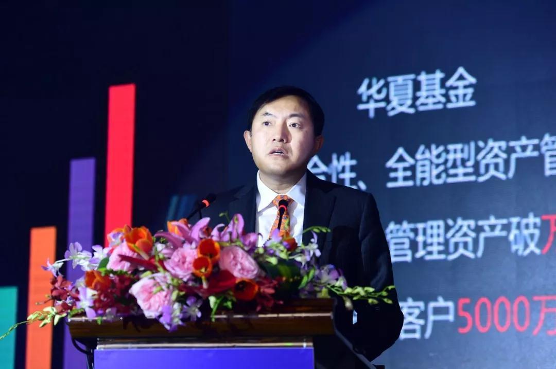 在“逆风”中寻找破阵决的基金经理操昭煦