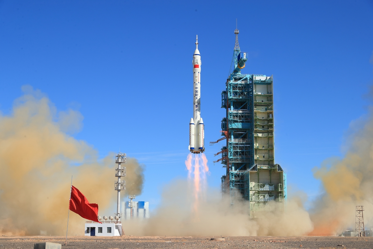 中国航天员乘组完成在轨交接 神舟十六号航天员将于10月31日返回地球