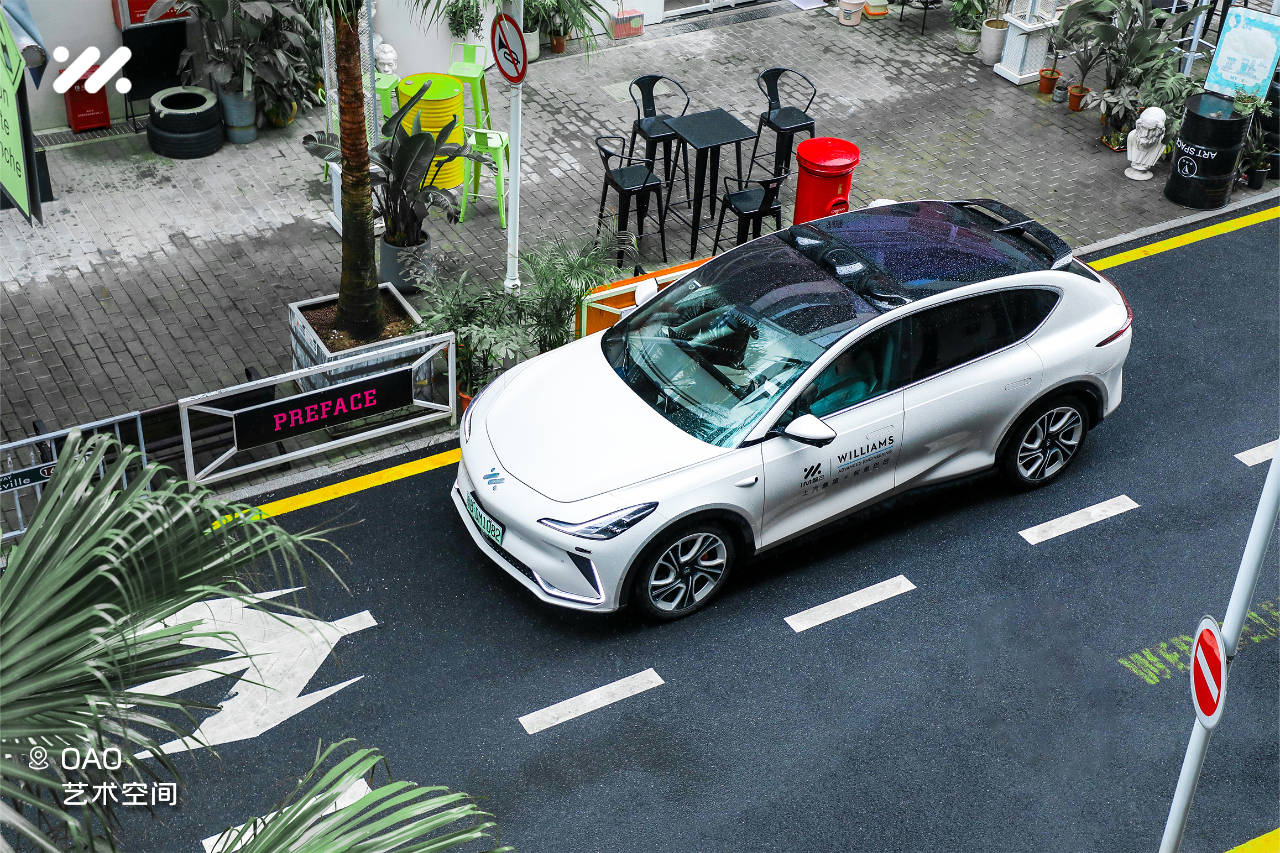 明星代言的力量，智己10月销售量达4018台