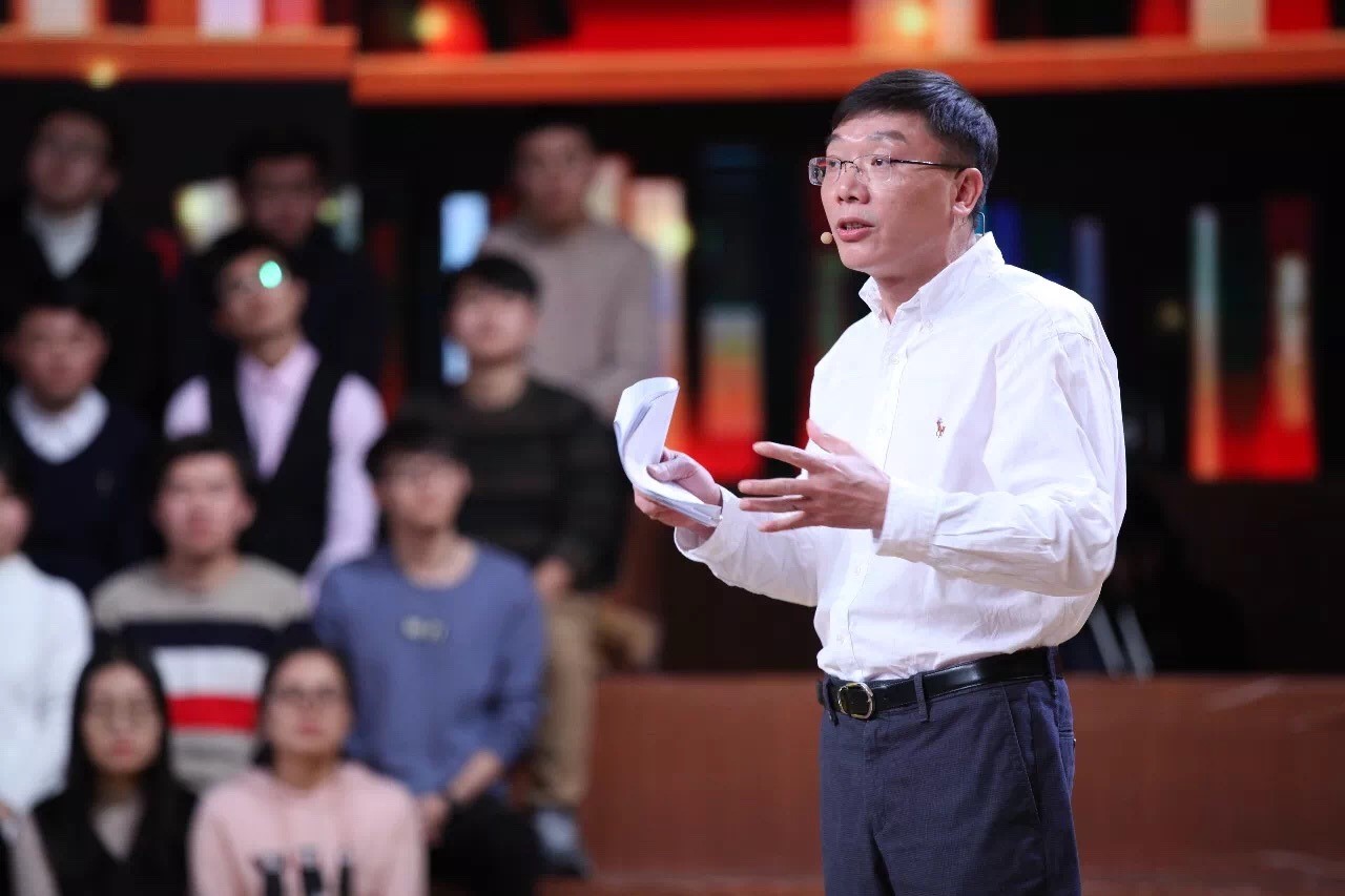 新华全媒+|让研究人员更专注科学本质——来自2023前沿科学创新大会的三个镜头