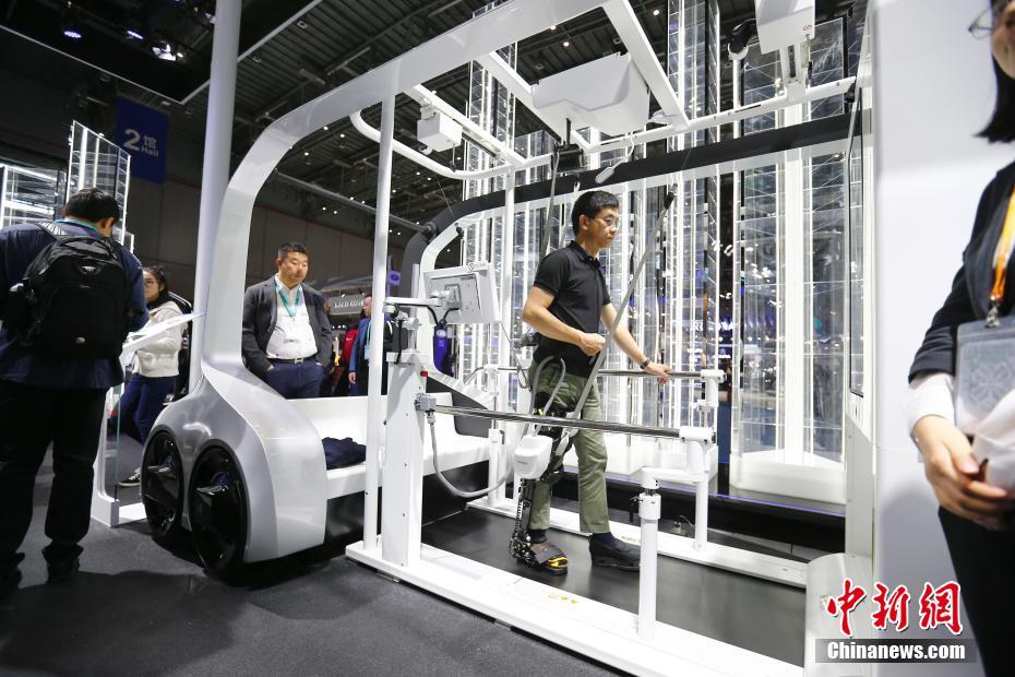 电动化多技术路径并进 宝马集团首次携氢能源产品亮相进博会