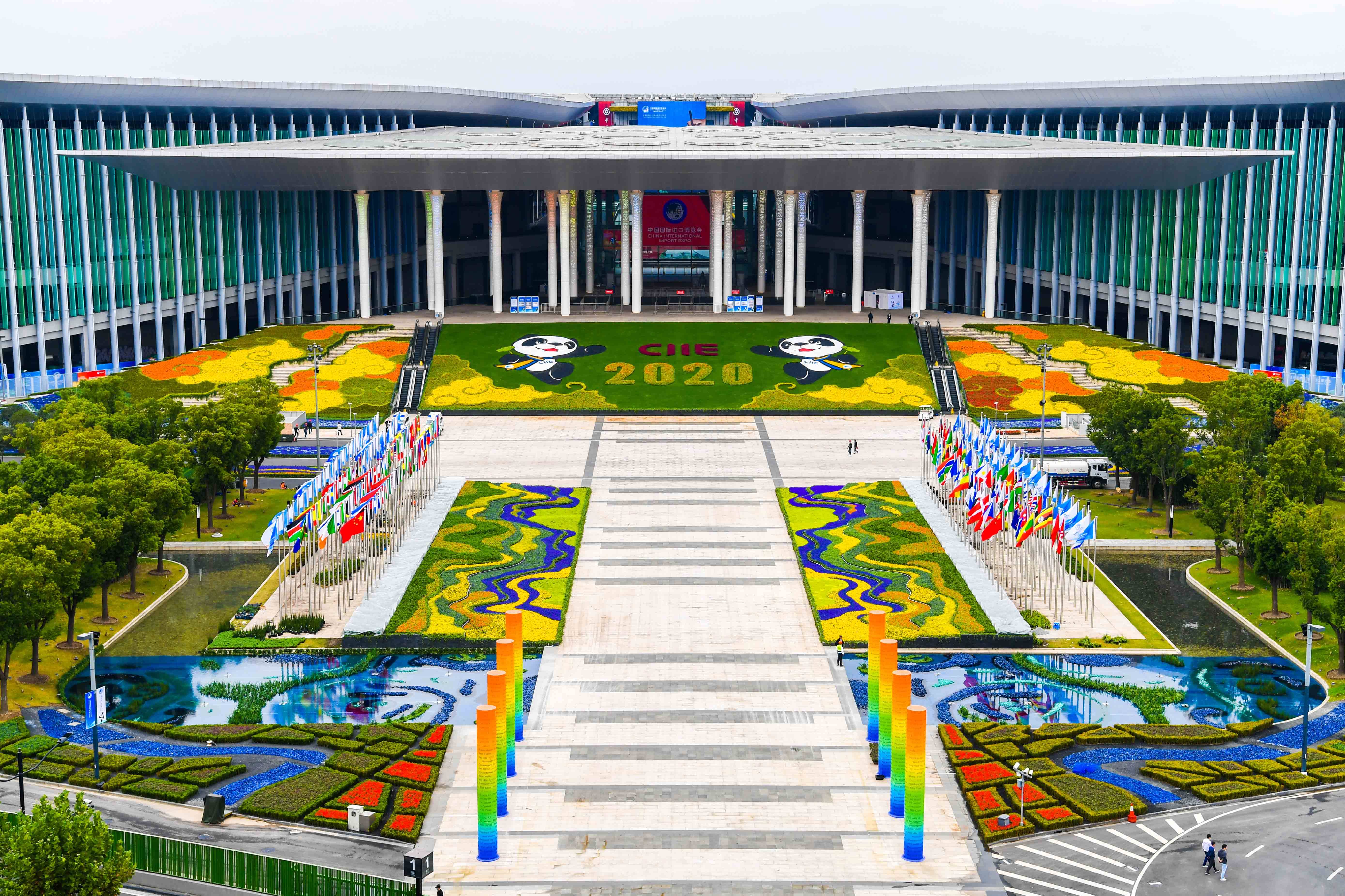 电动化多技术路径并进 宝马集团首次携氢能源产品亮相进博会