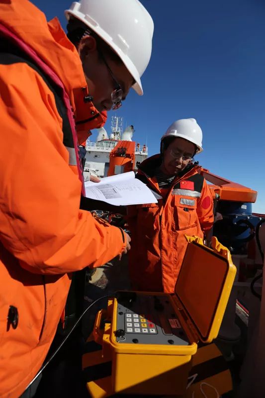 “雪龙2”号完成大洋考察作业