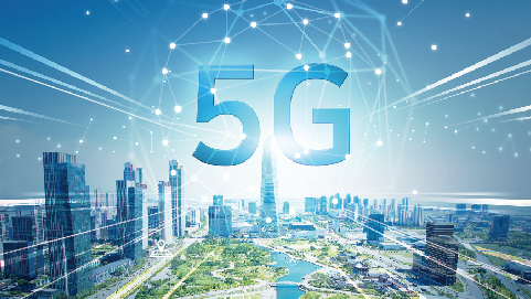 中国5G移动电话用户占比近半