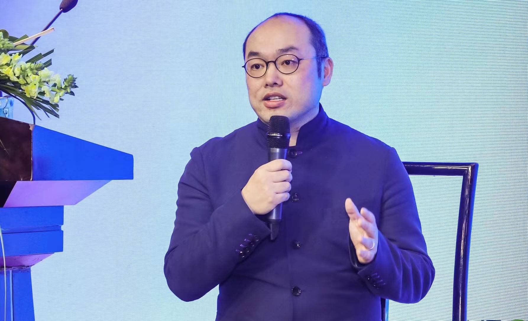 越秀地产林昭远：对未来政策放松充满信心