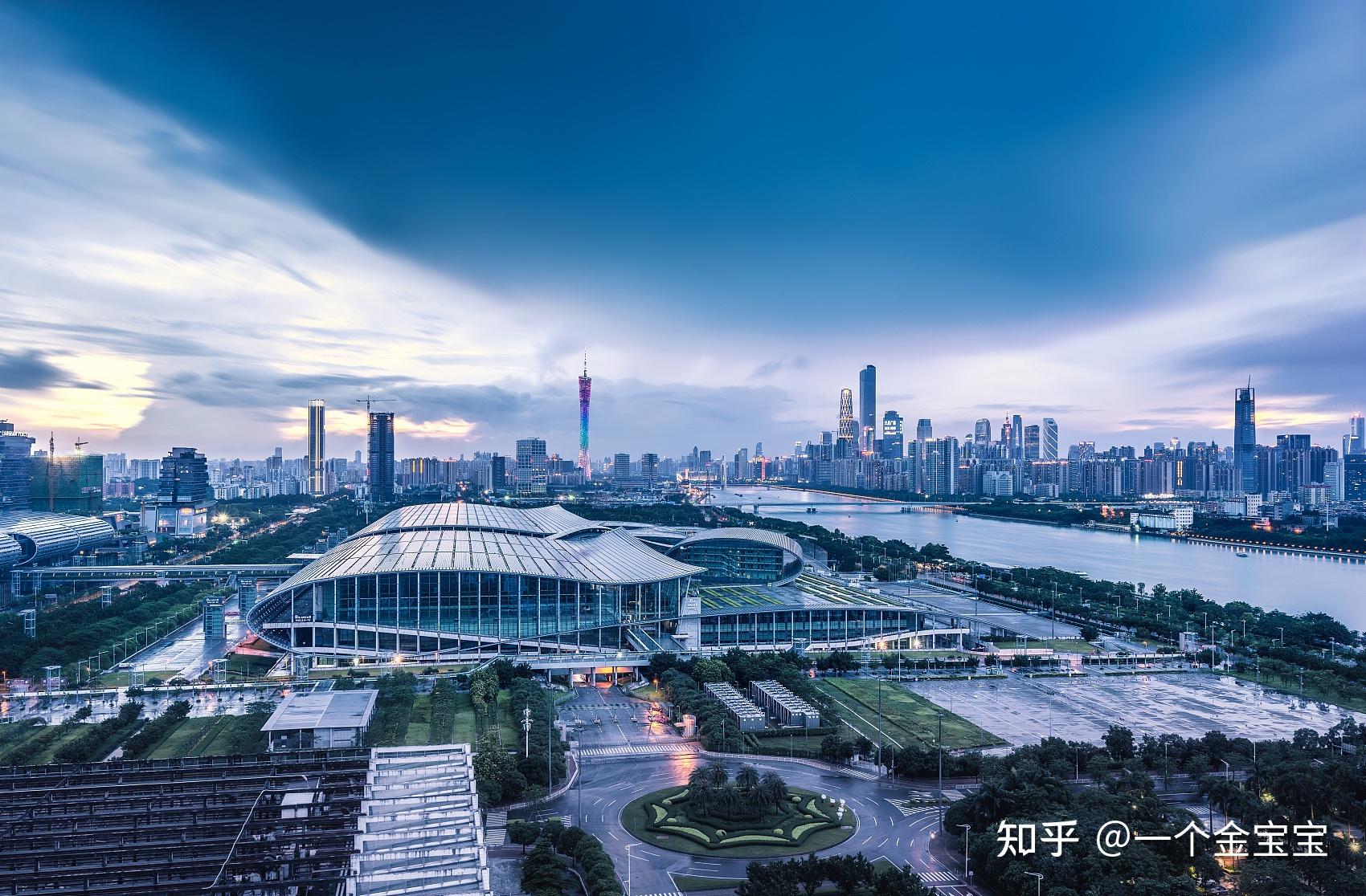 香港科技大学推出首批“AI讲师”