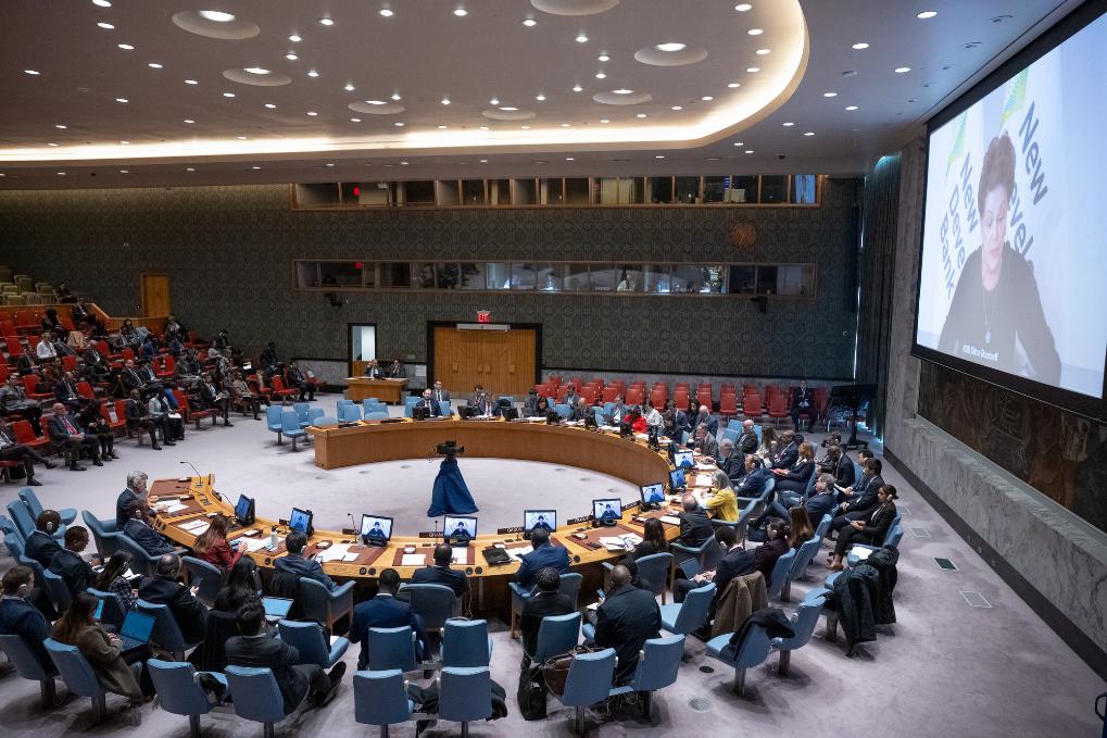 新华时评｜“中国AI”当有“中国志向”