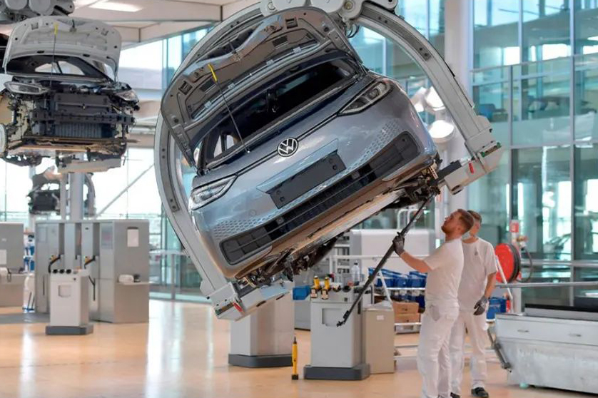 九号公司：36秒下线一辆智能电动两轮车 数智工厂助力全球化布局