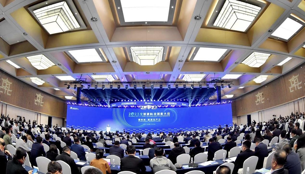 为发展新质生产力培养急需人才