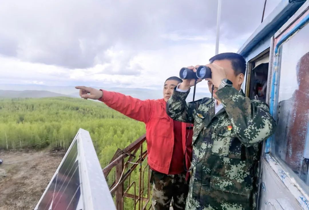 瞭望·瞭望访谈 | 瞄准“先天防御力”建设车联网——专访中国工程院院士邬江兴