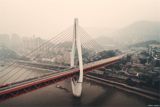 在山城重庆看“中国速度”｜30秒下线一台车，这个超级工厂有点酷