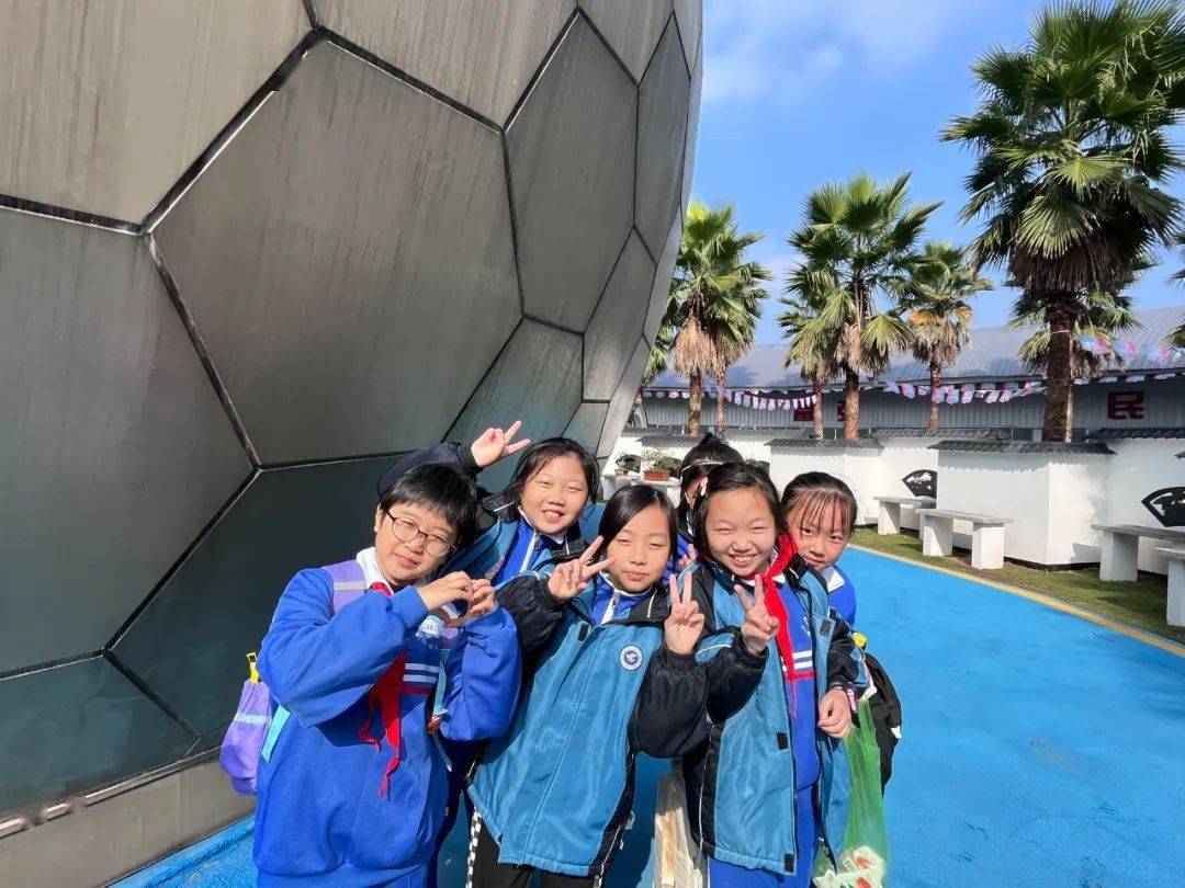 立足“课程科普”，走进自然和生活