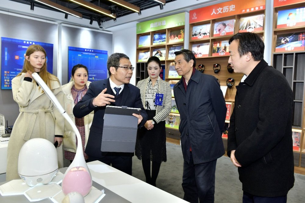 “耳朵经济”焕发消费新“声”机