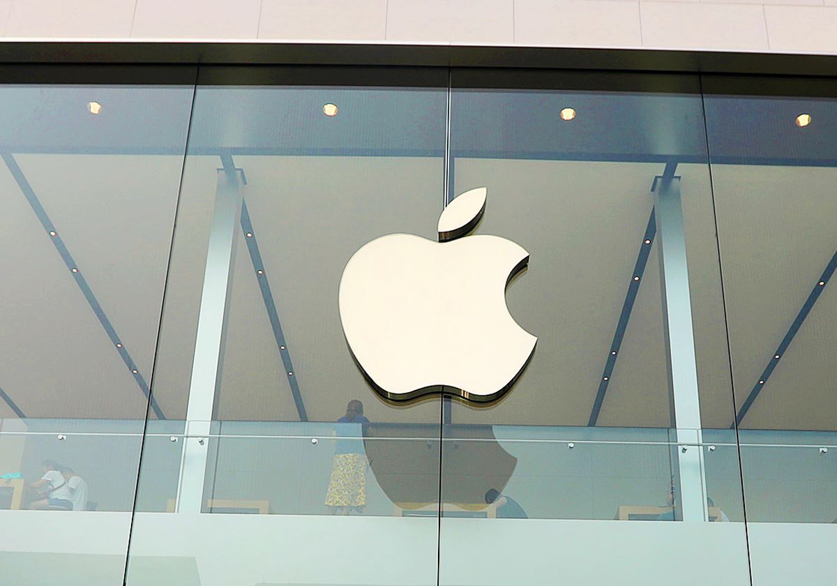 苹果被曝与腾讯和字节洽谈AI模型合作:腾讯拒置评,百度跌超5%