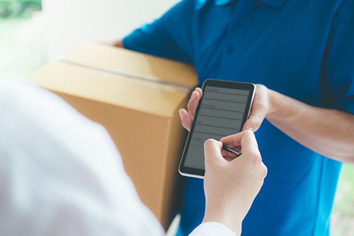 春节假期全国揽投快递包裹超19亿件