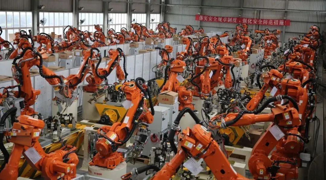 国产手术机器人:从“跟跑”到“并跑”