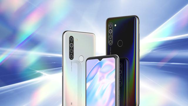 乘风破浪 国产海空装备“新生代”密集登场