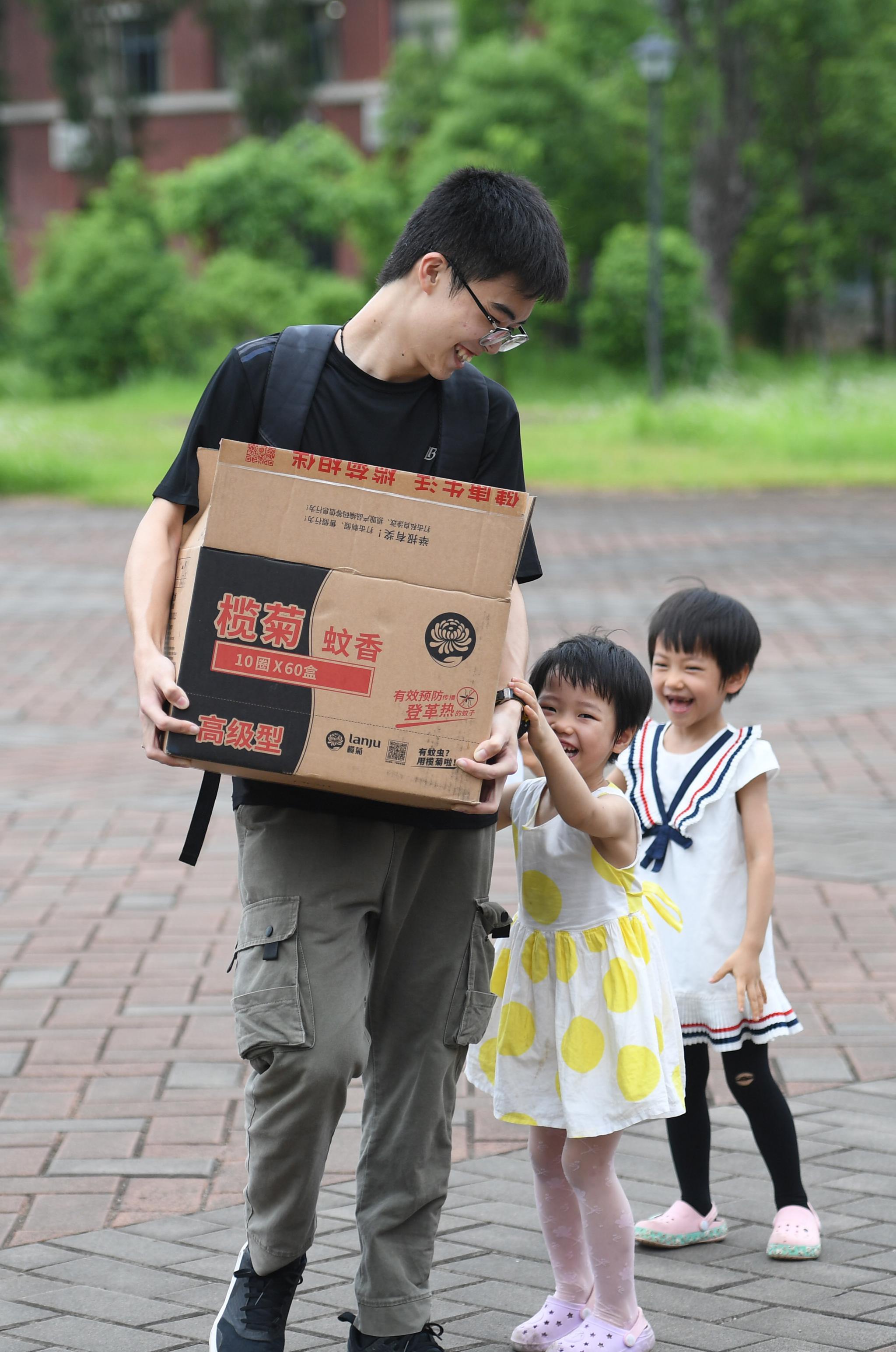 今天回家！神十九的这些瞬间，你还记得吗？