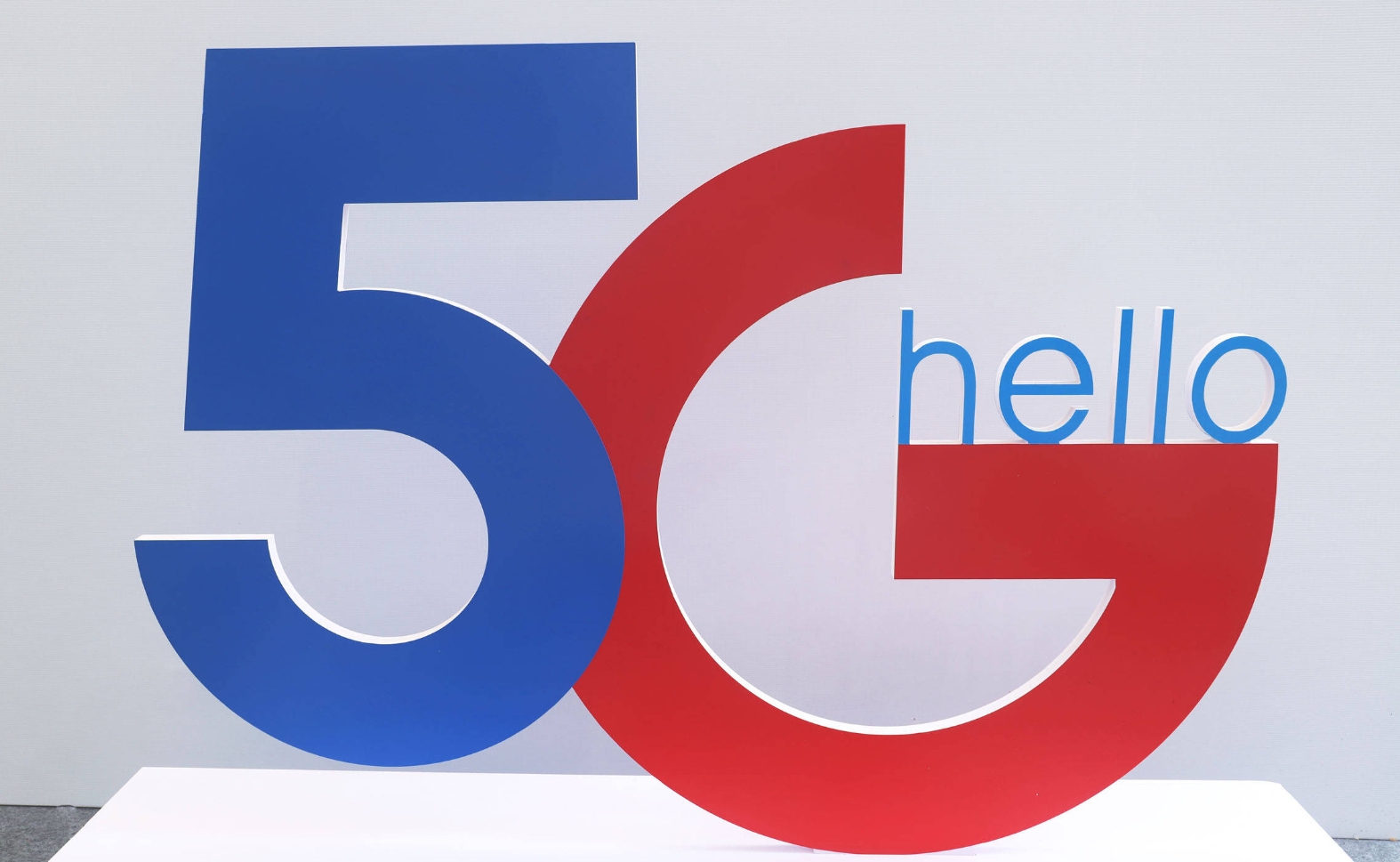 我国自研特高压交流套管状态感知系统实现规模化应用